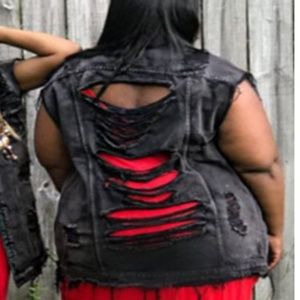 SHUN MELSON | Black Distressed Denim Vest